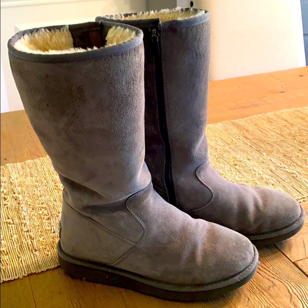 Ugg’s Tall Gray Boots size 8